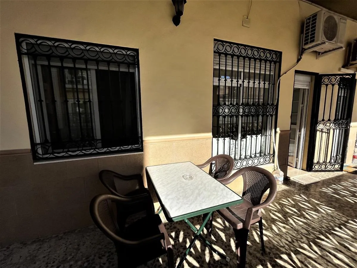 Nuc - 2 Dormitorios - Wifi - Terraza Exterior - 100 Metros Playa La Carihuela 托雷莫利诺斯 0*,  西班牙