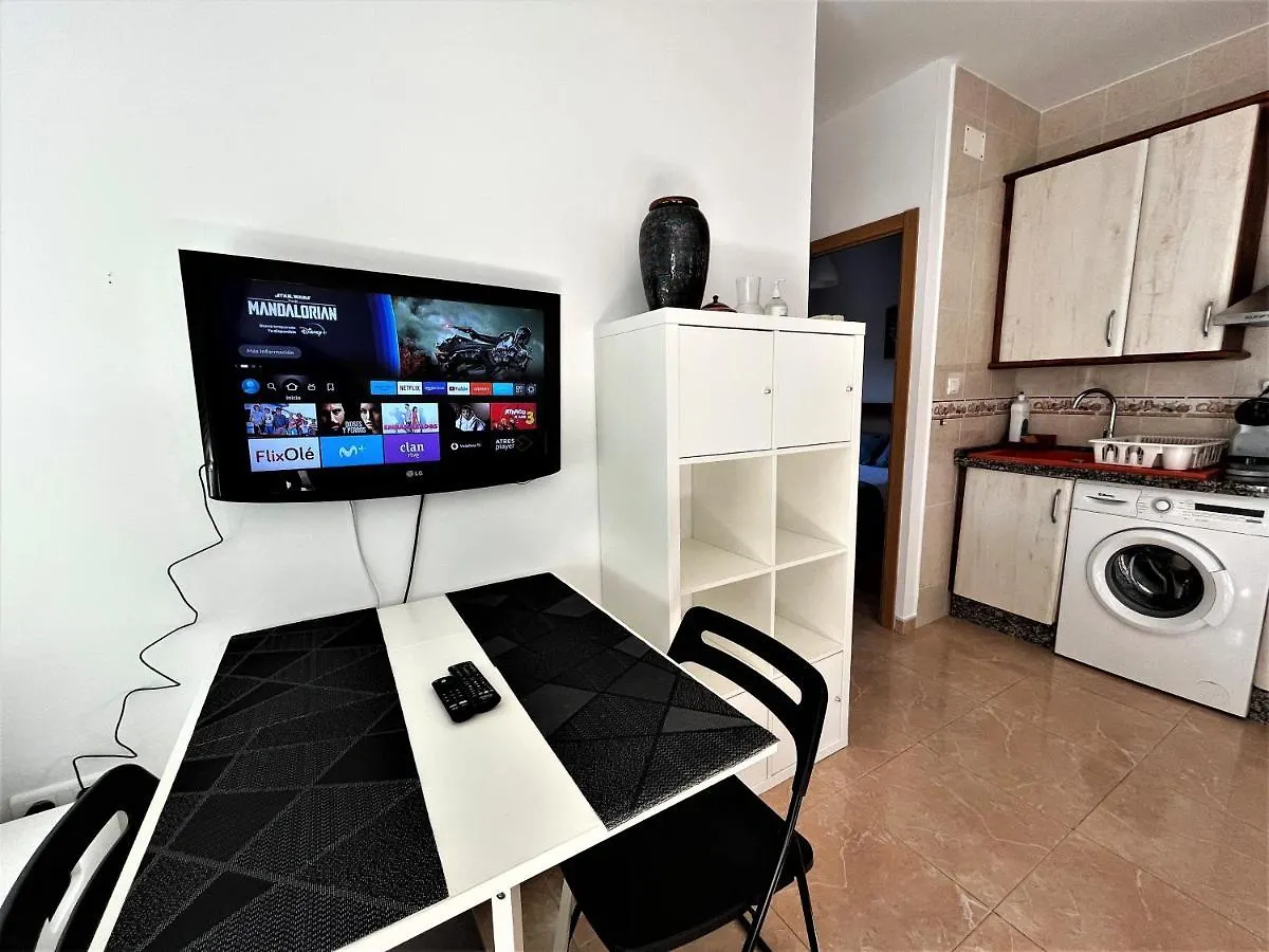 Nuc - 2 Dormitorios - Wifi - Terraza Exterior - 100 Metros Playa La Carihuela 托雷莫利诺斯 公寓