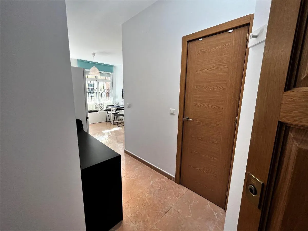 Nuc - 2 Dormitorios - Wifi - Terraza Exterior - 100 Metros Playa La Carihuela 托雷莫利诺斯 公寓